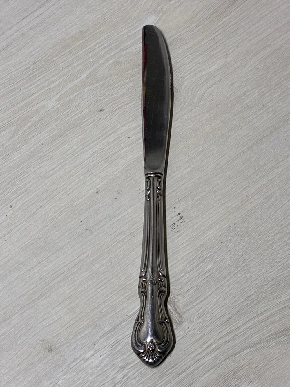 Salem Silversmiths VICTORIA Stainless Dinner Knife Glossy Floral Scroll Japan